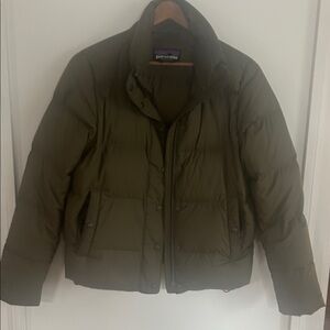 Patagonia Women's Forest Green Puffer Jacket